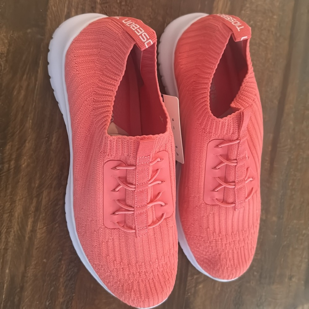 TIOSEBON Women's Slip On Walking Lightweight Sneakers Size 11 US, 42 NWT DK PINK - Picture 3 of 8